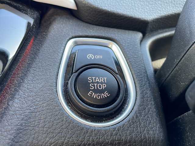 ＢＭＷ ３２０ｄ ツーリング ラグジュアリー 大阪府 2016(平28)年 3.4万km アルピンホワイトⅢ ワンオーナー/純正ナビ/CD/DVD再生機能/バックカメラ/前席パワーシート/パワーバックドア/LEDヘッドライト/オートライト/フォグランプ/革巻きステアリング/純正16インチAW/ETC/衝突軽減ブレーキ/スペアキー