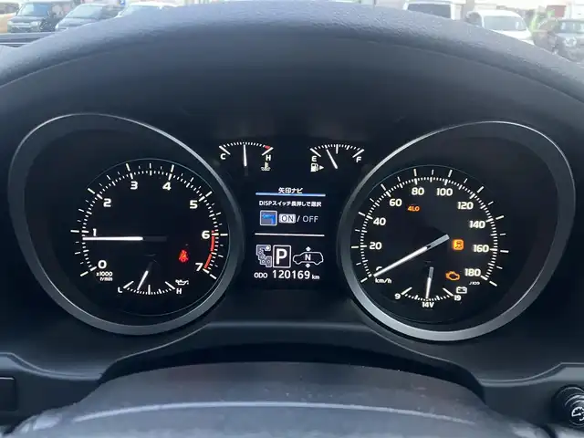 トヨタ ランドクルーザー ZX 道南・函館 2013(平25)年 12.1万km ホワイトパールクリスタルシャイン /純正ナビ//フルセグTV//バックカメラ//後席モニター//センターコンソールクーラーボックス//エンジンスターター//ETC//サンルーフ//パワーバックドア//電動格納サードシート//シートベンチレーション//シートヒーター//ステアリングヒーター//クルーズコントロール//クリアランスソナー//HIDヘッドライト//オートライト//スマートキー//エンジンプッシュスタート