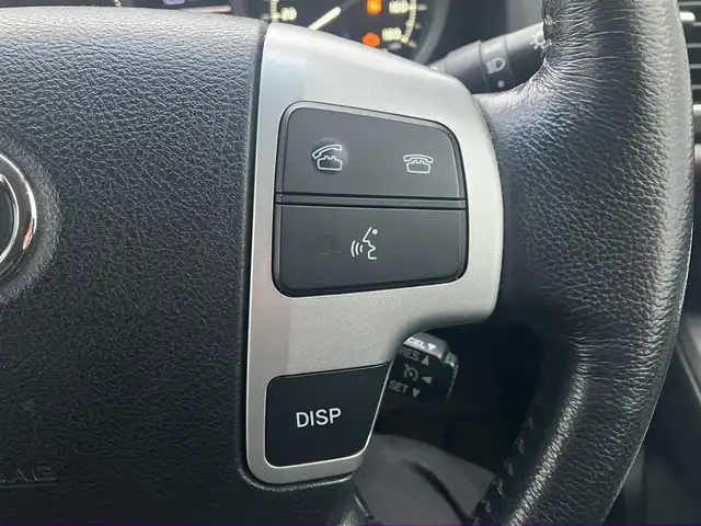 トヨタ ランドクルーザー ZX 道南・函館 2013(平25)年 12.1万km ホワイトパールクリスタルシャイン /純正ナビ//フルセグTV//バックカメラ//後席モニター//センターコンソールクーラーボックス//エンジンスターター//ETC//サンルーフ//パワーバックドア//電動格納サードシート//シートベンチレーション//シートヒーター//ステアリングヒーター//クルーズコントロール//クリアランスソナー//HIDヘッドライト//オートライト//スマートキー//エンジンプッシュスタート