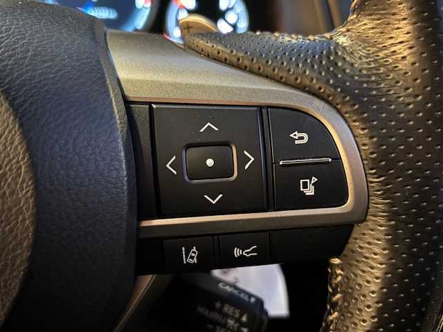 レクサス ＲＸ 200t Fスポーツ 宮城県 2017(平29)年 8.3万km ホワイトノーヴァガラスフレーク 登録時走行距離82558km/純正SDナビ/フルセグTV/Bluetooth/ウェルカムライト/サンルーフ/ETC/パドルシフト/純正フロアマット/電動リアゲート/オートマチックハイビーム/ステアリングヒーター/ナノイー/追従クルーズコントロール/ステアリングリモコン/アイドリングストップ/LEDヘッドライト/フォグランプ/衝突軽減ブレーキ/レザーシート/純正アルミホイール/スマートキー