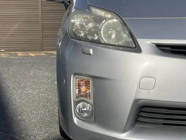 トヨタ プリウス S ツーリングセレクション 千葉県 2009(平21)年 13.5万km シルバーM 純正ナビ【DVD、CD、MD、AUX、AM、FM】/純正17インチアルミホイール/オートライト/フォグ/ビルトインETC/ステアリングスイッチ/IPA（インテリジェントパーキングアシスト）プレサポートスイッチ/ヘッドライトウォッシャー/コーナーセンサー（前）/バックカメラ/トノカバー/ドアバイザー/取説/ナビ説