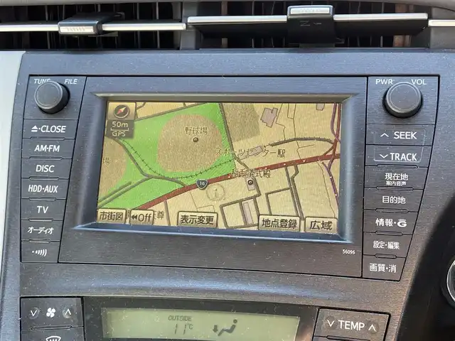 トヨタ プリウス S ツーリングセレクション 千葉県 2009(平21)年 13.5万km シルバーM 純正ナビ【DVD、CD、MD、AUX、AM、FM】/純正17インチアルミホイール/オートライト/フォグ/ビルトインETC/ステアリングスイッチ/IPA（インテリジェントパーキングアシスト）プレサポートスイッチ/ヘッドライトウォッシャー/コーナーセンサー（前）/バックカメラ/トノカバー/ドアバイザー/取説/ナビ説