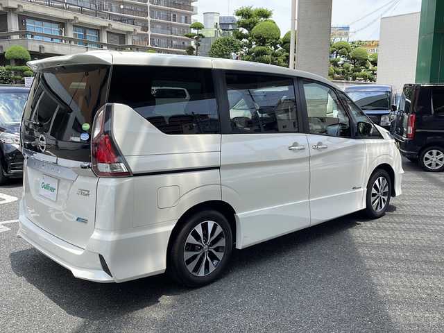 日産 セレナ ハイウェイスター G 大阪府 2016(平28)年 3.5万km ブリリアントホワイトパール ワンオーナー/メモリナビ/フルセグテレビ/バックカメラ/フリップダウンモニター/ウィンカーミラー/クルーズコントロール/ドアバイザー/プッシュスタート/両側パワースライドドア/ETC/新車保証書/取扱説明書