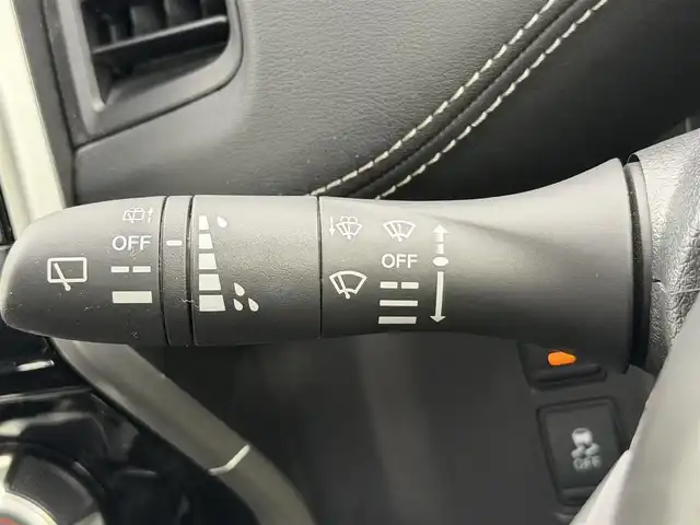 日産 セレナ ハイウェイスター G 愛知県 2016(平28)年 3.5万km ブリリアントホワイトパール ワンオーナー/メモリナビ/フルセグテレビ/バックカメラ/フリップダウンモニター/ウィンカーミラー/クルーズコントロール/ドアバイザー/プッシュスタート/両側パワースライドドア/ETC/新車保証書/取扱説明書