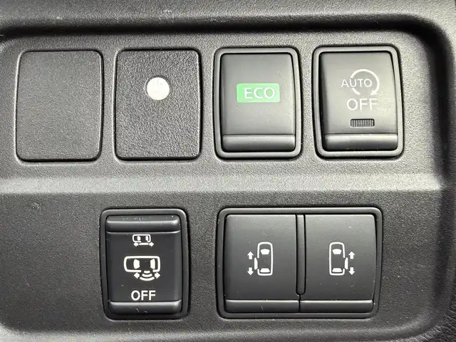 日産 セレナ ハイウェイスター G 愛知県 2016(平28)年 3.5万km ブリリアントホワイトパール ワンオーナー/メモリナビ/フルセグテレビ/バックカメラ/フリップダウンモニター/ウィンカーミラー/クルーズコントロール/ドアバイザー/プッシュスタート/両側パワースライドドア/ETC/新車保証書/取扱説明書