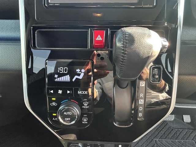トヨタ ルーミー カスタムG－T 愛知県 2017(平29)年 6.8万km ブリリアントカッパークリスタルマイカ スマートキー/プッシュスタート/純正ナビ/フルセグTV/BT/バックカメラ/ビルトインETC/純正15インチAW/スマートアシスト/クルーズコントロール/オートライト/前席シートヒーター /純正フロアマット/純正ドアバイザー