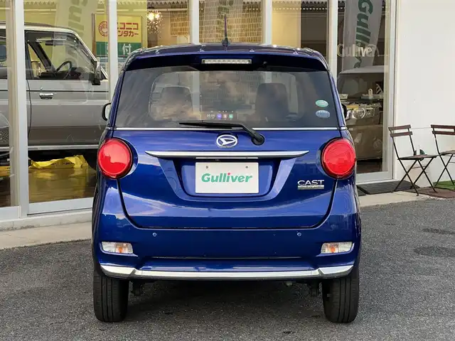 ダイハツ キャスト スタイル G SAⅡ 山口県 2016(平28)年 7.3万km ディープブルークリスタルマイカ 社外ディスプレイオーディオ/　＆バックカメラ/純正フロアマット/純正ドアバイザー/純正LEDヘッドライト/純正フォグランプ/純正15インチアルミ/スマートキー/エンジンプッシュスタート/オートライト/ETC