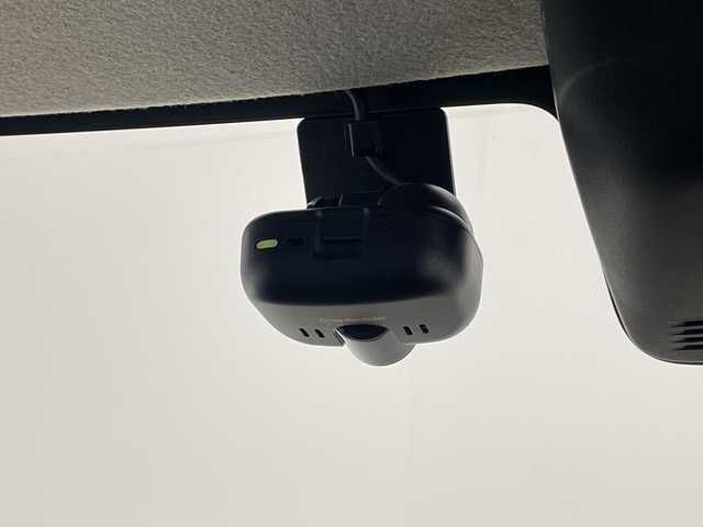 スズキ スペーシア ギア HYBRID XZ 宮崎県 2019(令1)年 4.9万km アクティブイエロー/ガンメタリック2トーン 純正ナビ/Ｂｌｕｅｔｏｏｔｈ/フルセグＴＶ/ＣＤ／ＤＶＤ/アラウンドビューモニター/バックカメラ/両側パワースライドドア/ドライブレコーダー/Ｄ／Ｎ席シートヒーター/コーナセンサー/スペアキー/ＥＴＣ