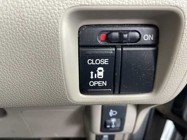 ホンダ Ｎ ＢＯＸ ＋ G 鳥取県 2012(平24)年 15万km アラバスターシルバーメタリック ○スマートキー/○純正ナビ(ワンセグTV/CD/FM)/○ベンチシート/○ETC/○AAC/○USB/○フリップダウンモニター /○社外LED