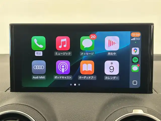 アウディ Ｑ２ 30TFSIスポーツ 岡山県 2019(令1)年 2万km グレー 純正ナビ/Bluetooth/CD/USB/SD/AppleCarplay/AndroidAuto/バーチャルコックピット/サンルーフ/ETC2.0/シートヒーター/クルーズコントロール/速度警告/距離警告/パーキングエイド/Audiプレセンス/Audiサイドアシスト/Audiアクティブレーンアシスト/休憩の推奨/レインセンサー