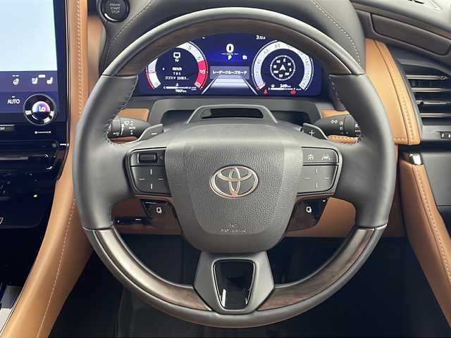 トヨタ ヴェルファイア Z プレミア 栃木県 2024(令6)年 0.8万km プラチナホワイトパールマイカ 純正ナビ　14インチ/(BT/AM/FM/フルセグ）/ビルトインETC/前後ドライブレコーダー/フリップダウンモニター/インテリジェントルームミラー/レーダークルーズコントロール/横滑り防止/プリクラッシュブレーキ/ブラインドスポットモニター/パーキングサポート/ステアリングヒーター/両側パワースライドドア/電動リアゲート/サンルーフ/置くだけ充電/シートヒーター/エアシート/オットマン/パワーシート/プッシュスタート/スマートキー