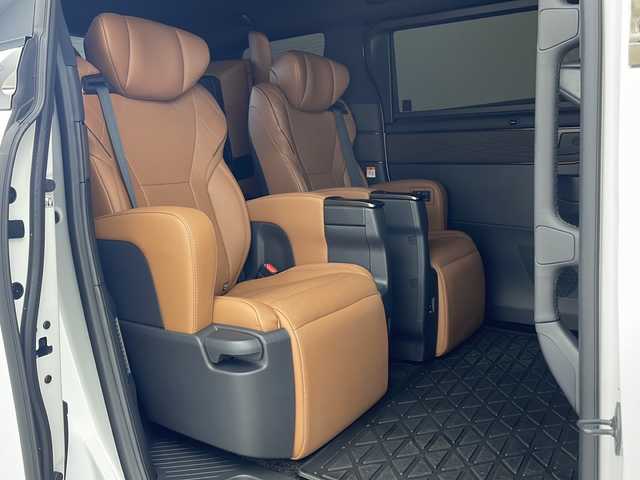 トヨタ ヴェルファイア Z プレミア 栃木県 2024(令6)年 0.8万km プラチナホワイトパールマイカ 純正ナビ　14インチ/(BT/AM/FM/フルセグ）/ビルトインETC/前後ドライブレコーダー/フリップダウンモニター/インテリジェントルームミラー/レーダークルーズコントロール/横滑り防止/プリクラッシュブレーキ/ブラインドスポットモニター/パーキングサポート/ステアリングヒーター/両側パワースライドドア/電動リアゲート/サンルーフ/置くだけ充電/シートヒーター/エアシート/オットマン/パワーシート/プッシュスタート/スマートキー