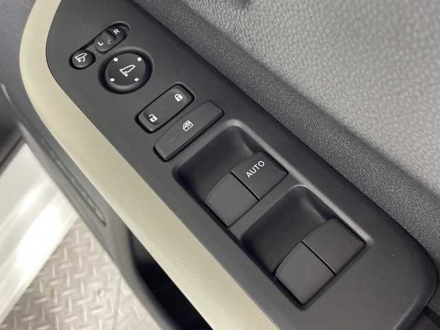ホンダ フリード AIR 神奈川県 2025(令7)年 0.1千km プラチナホワイトパール 登録済未使用車/ホンダセンシング/純正8インチナビ/・BT/フルセグTV/USB/AM/FM/バックカメラ/両側電動スライドドア/電動サイドブレーキ/オートブレーキホールド/ステアリングスイッチ/Autoライト/スマートキー/プッシュスタートボタン/電動格納ミラー/ウィンカーミラー/シートリフター/ECON/LEDヘッドライト/SOSコール