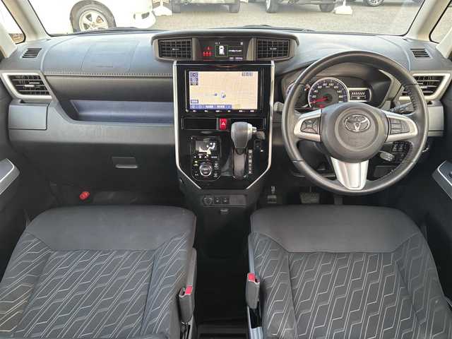 トヨタ ルーミー カスタムG 愛知県 2019(令1)年 1.5万km レーザーブルークリスタルシャイン /禁煙/ワンオーナー//ディーラー整備記録簿R3.4.6//純正9型ナビ/フルセグ/BT/CD/DVD/MSV//バックカメラ/ビルトインETC/純正ドラレコ//純正12型フリップダウンモニター//両側パワースライドドア//革巻きステア/ステアスイッチ//前席シートヒーター/シートリフター//クルーズコントロール//先行車発進告知/アイドリングストップ/横滑り防止//LDA/PCS//純正14インチAW//プッシュスタート/スマートキー//LEDオートライト/オートハイビーム/LEDフォグ//オートリトラウィンカーミラー//リアロールサンシェード//シートバックテーブル//コーナーセンサー//純正フロアマット//純正ドアバイザー//保証書//取扱説明書//スペアスマートキー有り