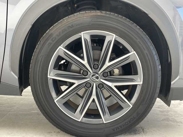 レクサス ＬＢＸ クール 愛知県 2024(令6)年 1.3万km 黒／グレー 純正10型ディスプレイオーディオ　ナビ機能なし/全方位カメラ/レーダークルーズコントロール/シートヒーター/バックカメラ/電動リアゲート/パワーシート/コーナーセンサー/純正アルミホイール/ブラインドスポットモニター/LEDヘッドライト/パドルシフト/ステアリングヒーター/オートマチックハイビーム/衝突軽減システム/Bluetooth/ステアリングスイッチ/スマートキー/プッシュスタート