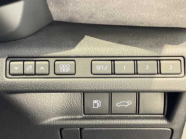 レクサス ＬＢＸ クール 愛知県 2024(令6)年 1.3万km 黒／グレー 純正10型ディスプレイオーディオ　ナビ機能なし/全方位カメラ/レーダークルーズコントロール/シートヒーター/バックカメラ/電動リアゲート/パワーシート/コーナーセンサー/純正アルミホイール/ブラインドスポットモニター/LEDヘッドライト/パドルシフト/ステアリングヒーター/オートマチックハイビーム/衝突軽減システム/Bluetooth/ステアリングスイッチ/スマートキー/プッシュスタート