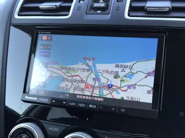 スバル フォレスター Xブレイク 鳥取県 2016(平28)年 5.9万km クリスタルホワイトP ４・W・D/純正ナビ/フルセグ/CD/DVD/BT/USB/バックカメラ/ドライブレコーダー・ETC/アドバンスドセイフティパッケージ/アイサイト/レーダークルーズコントロール/ハーフレザーシート/前後席シートヒーター/前席パワーシート/ルーフキャリア/THULE/パドルシフト/LEDヘットライト/フォグライト/純正17インチアルミホイール/プッシュエンジンスタート/スマートキー/フロアマット