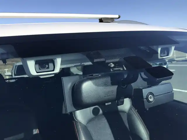 スバル フォレスター Xブレイク 鳥取県 2016(平28)年 5.9万km クリスタルホワイトP ４・W・D/純正ナビ/フルセグ/CD/DVD/BT/USB/バックカメラ/ドライブレコーダー・ETC/アドバンスドセイフティパッケージ/アイサイト/レーダークルーズコントロール/ハーフレザーシート/前後席シートヒーター/前席パワーシート/ルーフキャリア/THULE/パドルシフト/LEDヘットライト/フォグライト/純正17インチアルミホイール/プッシュエンジンスタート/スマートキー/フロアマット