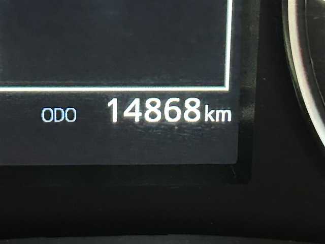 トヨタ アルファード S Cパッケージ 大阪府 2022(令4)年 1.5万km ホワイトパールクリスタルシャイン サンルーフ　黒革シート　後席モニター　純正ナビＴＶ　三眼ＬＥＤ　パワーシート／ヒーター／エアコン　電動リアゲート　ステアリングヒーター　衝突軽減　レーダーＣ　クリアランスソナー