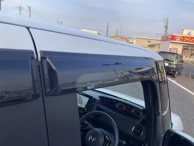 ホンダ Ｎ ＢＯＸ カスタム L 島根県 2022(令4)年 2.4万km プラチナホワイトパール ワンオーナー /ディーラーOPナビ(CD/DVD/BT/フルセグ)/レーダークルーズコントロール/衝突被害軽減ブレーキ/路外逸脱抑制/先行車発進お知らせ/レーンキープアシスト/純正フロアマット/両側パワースライドドア/ビルトインETC/前席シートヒーター /オートライト/前後ドライブレコーダー/社外AW付き冬タイヤ/取扱説明書/保証書/スペアキー×1