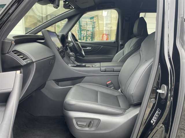 トヨタ アルファード Z 神奈川県 2023(令5)年 1万km ブラック ワンオーナー/純正コネクティッドナビ/　（Bluetooth・USB・Miracast・HDMI）/フルセグTV/純正フリップダウンモニター/左右独立ムーンルーフ/両側パワースライドドア/トヨタセーフティセンス/パノラミックビューモニター/パワーバックドア/LEDヘッドライト/LEDフォグライト/置くだけ充電/前後ドライブレコーダー/ステアリングヒーター/前席シートヒーター/エアシート/2列目シートヒーター/エアシート/ビルトインETC2.0/スマートキー×2/保証書/取扱説明書