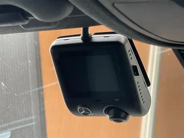 メルセデス・ベンツ Ｍ・ベンツ ＧＬＳ４５０ｄ 4マチック 鹿児島県 2024(令6)年 0.3万km パール 禁煙車/サンルーフ/AMGライン/純正ナビ/Bluetooth/フルセグ/バックカメラ/全周囲カメラ/フロントカメラ/サイドカメラ/レーダーセフティパッケージ/クルーズコントロール/ブルメスターサウンド/サイドステップ/HUD/ベンチレーター/シートヒーター/パワーシート/ルーフレール/パワーバックドア/360°カメラ