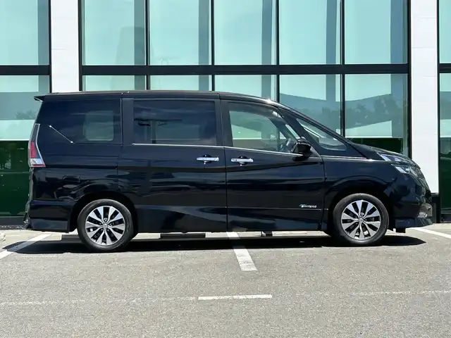 日産 セレナ ハイウェイスター プロパイロットED 和歌山県 2016(平28)年 5.2万km ダイヤモンドブラック 社外7インチナビ（AVIC-MRZ99）/バックカメラ/BT/CD/DVD/衝突被害軽減ブレーキ/レーンキープアシスト/プロパイロット/オートライト/前後コーナーセンサー/フリップダウンモニター（HDMI＆SDカード）/両側パワスラ/ハンズフリーオートスライド/前方ドラレコ/ビルトインETC/LEDヘッドライト/フォグランプ/後席ロール式サンシェード/ステアリングリモコン/オートホールド