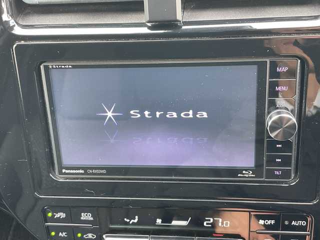 トヨタ プリウス Sセーフティプラス 岐阜県 2017(平29)年 8.3万km ホワイトパールクリスタルシャイン 登録時走行距離82295km/社外ナビ/フルセグＴＶ/バックカメラ/４ＷＤ/クルーズコントロール/コーナーセンサー/ビルトインＥＴＣ/純正アルミホイール/パーキングアシスト/レーンキープアシスト/ＬＥＤヘッドライト/オートライト/オートマチックハイビーム/純正フロアマット/禁煙車/Bluetooth接続/衝突被害軽減システム/ドアバイザー/プッシュスタート/スマートキー/アイドリングストップ