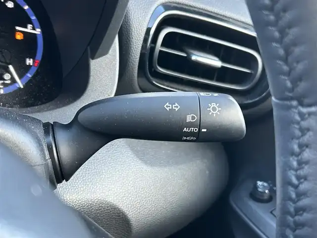 トヨタ ヤリスクロス ハイブリッド Z 福島県 2023(令5)年 2.5万km ブラックマイカ トヨタセーフティセンス/・プリクラッシュセーフティ/・レーントレーシングアシスト/・レーダークルーズコントロール/・オートマチックハイビーム/・ロードサインアシスト/・ブラインドスポットモニター/純正ディスプレイオーディオ/【Tコネクトナビ/USB/Bluetooth/Miracast】/パノラミックビューモニター/ビルトインETC/ヘッドアップディスプレイ/パワーバックドア/運転席パワーシート/前席シートヒーター/本革巻きステアリング/・ステアリングヒーター/・ステリングリモコン/LEDヘッドライト/純正フロアマット/純正ドアバイザー/取扱説明書/新車時保証書