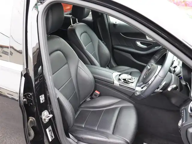 メルセデス・ベンツ Ｃ２２０ｄ アバンギャルド　AMGライン 神奈川県 2018(平30)年 2.9万km 黒 レーダーセーフティパッケージ/純正ナビ/フルセグＴＶ/アイドリングストップ/アクティブクルーズ/バックカメラ/ブラインドスポットモニター/黒革シート　シートヒーター/ＥＴＣ２．０/前後ドラレコ/前後クリアランスソナー/ＬＥＤヘッドライト/キーレスGo/スペアキー/保証書/取説