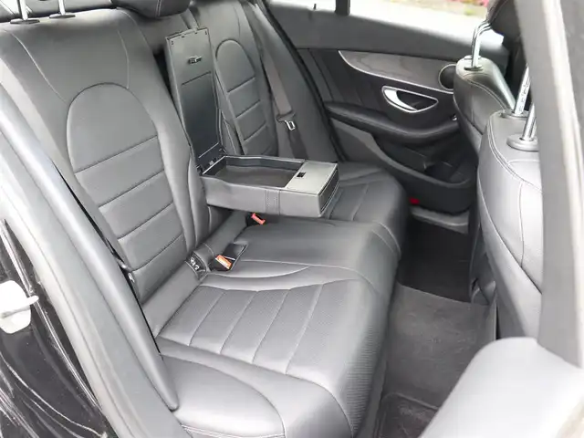 メルセデス・ベンツ Ｃ２２０ｄ アバンギャルド　AMGライン 神奈川県 2018(平30)年 2.9万km 黒 レーダーセーフティパッケージ/純正ナビ/フルセグＴＶ/アイドリングストップ/アクティブクルーズ/バックカメラ/ブラインドスポットモニター/黒革シート　シートヒーター/ＥＴＣ２．０/前後ドラレコ/前後クリアランスソナー/ＬＥＤヘッドライト/キーレスGo/スペアキー/保証書/取説