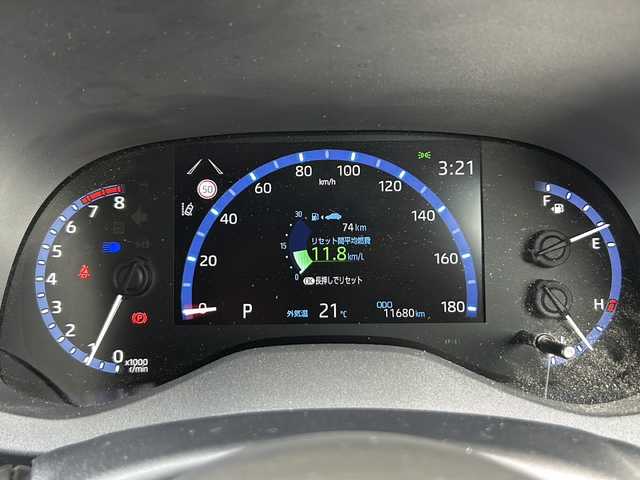 トヨタ ヤリスクロス Z 静岡県 2023(令5)年 1.2万km ブラックマイカ 純正ディスプレイオーディオ/・Bluetooth/・USB/・AppleCarPlay/・AndroidAuto/主要装備/・トヨタセーフティーセンス/・MTモード付AT/・追従クルコン/・バックカメラ/・ETC/・前ドラレコ/・シートヒーター/・パワーシート