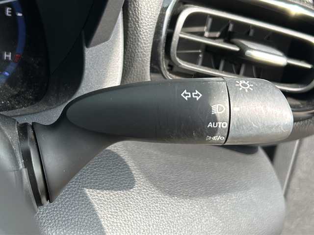 トヨタ ヤリスクロス Z 静岡県 2023(令5)年 1.2万km ブラックマイカ 純正ディスプレイオーディオ/・Bluetooth/・USB/・AppleCarPlay/・AndroidAuto/主要装備/・トヨタセーフティーセンス/・MTモード付AT/・追従クルコン/・バックカメラ/・ETC/・前ドラレコ/・シートヒーター/・パワーシート