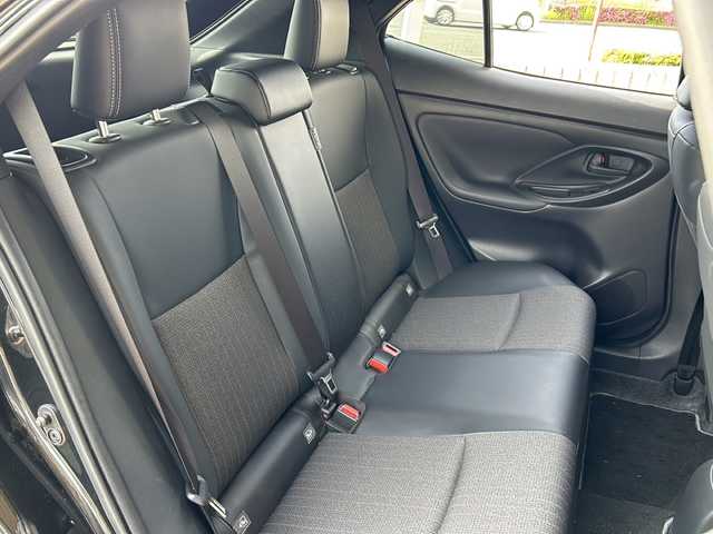 トヨタ ヤリスクロス Z 静岡県 2023(令5)年 1.2万km ブラックマイカ 純正ディスプレイオーディオ/・Bluetooth/・USB/・AppleCarPlay/・AndroidAuto/主要装備/・トヨタセーフティーセンス/・MTモード付AT/・追従クルコン/・バックカメラ/・ETC/・前ドラレコ/・シートヒーター/・パワーシート