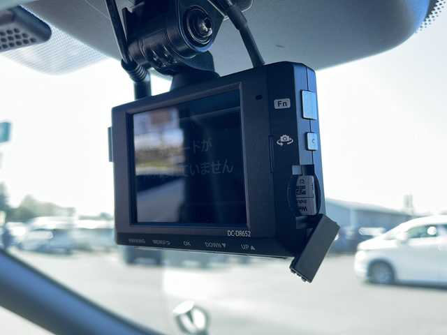 トヨタ アルファード S 岩手県 2018(平30)年 5.4万km ホワイトパールクリスタルシャイン ・４WD/・寒冷地仕様/・純正１０インチナビ/（CD・DVD・フルセグTV・BT・AM・FM）/・純正１２．１インチフリップダウンモニター/・バックカメラ/・社外前後ドライブレコーダー/・両側パワースライドドア/・純正エンジンスターター/・レーダークルーズコントロール/・レーンキープアシスト/・衝突被害軽減ブレーキ/・車線逸脱警報/・アイドリングストップ/・オートホールドブレーキ/・横滑り防止装置/・本革巻きステアリング/・オートライト/・オートハイビーム/・スマートキ/・プッシュスタート/・社外フロアマット/・ドアバイザー/・純正LEDヘッドライト/・フロントフォグランプ/・純正１８インチAW/・保証書/・車両取扱説明書/・ナビ取扱説明書