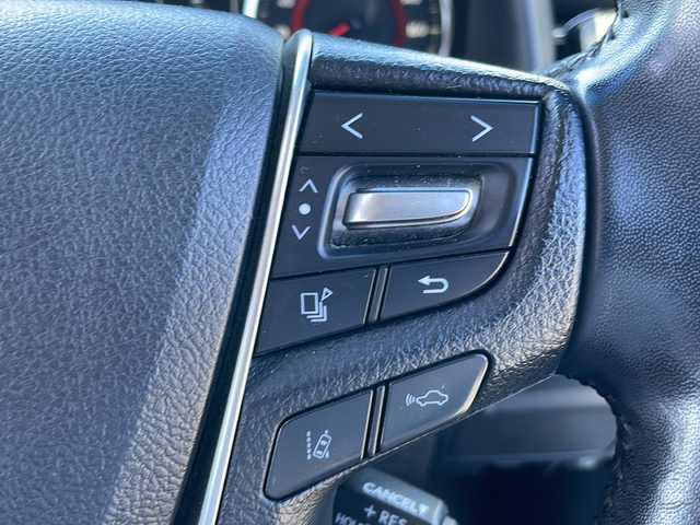 トヨタ アルファード S 岩手県 2018(平30)年 5.4万km ホワイトパールクリスタルシャイン ・４WD/・寒冷地仕様/・純正１０インチナビ/（CD・DVD・フルセグTV・BT・AM・FM）/・純正１２．１インチフリップダウンモニター/・バックカメラ/・社外前後ドライブレコーダー/・両側パワースライドドア/・純正エンジンスターター/・レーダークルーズコントロール/・レーンキープアシスト/・衝突被害軽減ブレーキ/・車線逸脱警報/・アイドリングストップ/・オートホールドブレーキ/・横滑り防止装置/・本革巻きステアリング/・オートライト/・オートハイビーム/・スマートキ/・プッシュスタート/・社外フロアマット/・ドアバイザー/・純正LEDヘッドライト/・フロントフォグランプ/・純正１８インチAW/・保証書/・車両取扱説明書/・ナビ取扱説明書