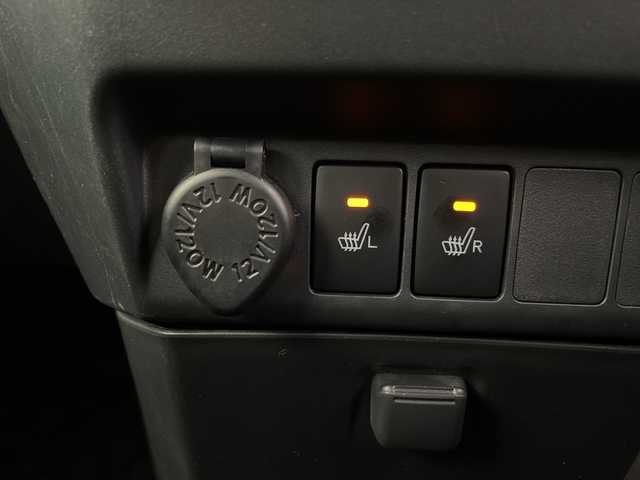 トヨタ ルーミー G 埼玉県 2023(令5)年 0.9万km ブライトシルバーM 純正ディスプレイオーディオ/(Bluetooth/Android Auto/Apple Car Play/USB/AM/FM)/地デジワンセグ/全方位カメラ/ETC/運転席・助手席シートヒーター/衝突軽減ブレーキ/クリアランスソナー/アイドリングストップ/パワーモード/プッシュスタート/ステアリングリモコン/両側パワースライドドア/電動格納ミラー/ウィンカーミラー/社外フロアマット