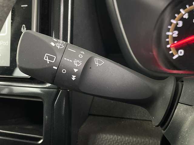 トヨタ ルーミー G 埼玉県 2023(令5)年 0.9万km ブライトシルバーM 純正ディスプレイオーディオ/(Bluetooth/Android Auto/Apple Car Play/USB/AM/FM)/地デジワンセグ/全方位カメラ/ETC/運転席・助手席シートヒーター/衝突軽減ブレーキ/クリアランスソナー/アイドリングストップ/パワーモード/プッシュスタート/ステアリングリモコン/両側パワースライドドア/電動格納ミラー/ウィンカーミラー/社外フロアマット