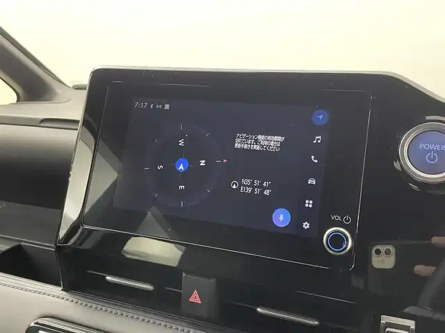 トヨタ ヴォクシー ハイブリッド S－Z 埼玉県 2022(令4)年 1.9万km ホワイトパールクリスタルシャイン 純正８インチディスプレイオーディオ　フリップダウンモニター　バックカメラ　快適利便パッケージ　デジタルミラー　両側パワースライドドア　シートヒーター　ＡＣ１００Ｖ　ビルトインＥＴＣ２．０　ＬＥＤライト