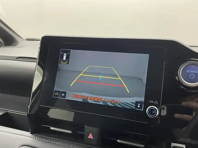 トヨタ ヴォクシー ハイブリッド S－Z 埼玉県 2022(令4)年 1.9万km ホワイトパールクリスタルシャイン 純正８インチディスプレイオーディオ　フリップダウンモニター　バックカメラ　快適利便パッケージ　デジタルミラー　両側パワースライドドア　シートヒーター　ＡＣ１００Ｖ　ビルトインＥＴＣ２．０　ＬＥＤライト