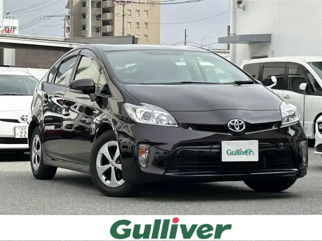 トヨタ プリウス S 福岡県 2013(平25)年 6.9万km ボルドーマイカメタリック 純正メモリーナビ：NSCP-W62/(AM/FM/SD/TV/Bluetooth)/バックカメラ/ETC/ウィンカーミラー/電動格納ミラー/ステアリングスイッチ/ドアバイザー/プッシュスタート/純正フロアマット/スマートキー/電格ミラー/社外ドライブレコーダー/フォグランプ/PWRモード/EVモード/ECOモード/スペアキー×1/保証書/取扱説明書