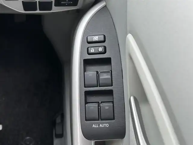 トヨタ プリウス S 福岡県 2013(平25)年 6.9万km ボルドーマイカメタリック 純正メモリーナビ：NSCP-W62/(AM/FM/SD/TV/Bluetooth)/バックカメラ/ETC/ウィンカーミラー/電動格納ミラー/ステアリングスイッチ/ドアバイザー/プッシュスタート/純正フロアマット/スマートキー/電格ミラー/社外ドライブレコーダー/フォグランプ/PWRモード/EVモード/ECOモード/スペアキー×1/保証書/取扱説明書