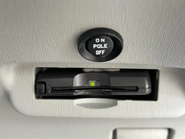 トヨタ プリウス S 福岡県 2013(平25)年 6.9万km ボルドーマイカメタリック 純正メモリーナビ：NSCP-W62/(AM/FM/SD/TV/Bluetooth)/バックカメラ/ETC/ウィンカーミラー/電動格納ミラー/ステアリングスイッチ/ドアバイザー/プッシュスタート/純正フロアマット/スマートキー/電格ミラー/社外ドライブレコーダー/フォグランプ/PWRモード/EVモード/ECOモード/スペアキー×1/保証書/取扱説明書