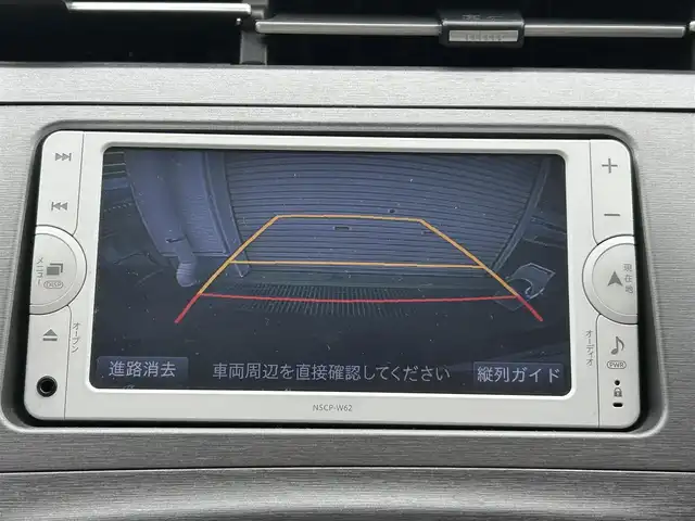 トヨタ プリウス S 福岡県 2013(平25)年 6.9万km ボルドーマイカメタリック 純正メモリーナビ：NSCP-W62/(AM/FM/SD/TV/Bluetooth)/バックカメラ/ETC/ウィンカーミラー/電動格納ミラー/ステアリングスイッチ/ドアバイザー/プッシュスタート/純正フロアマット/スマートキー/電格ミラー/社外ドライブレコーダー/フォグランプ/PWRモード/EVモード/ECOモード/スペアキー×1/保証書/取扱説明書