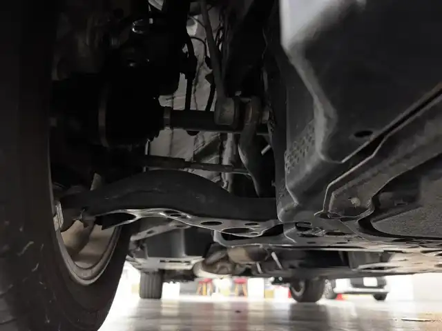トヨタ ヴォクシー ハイブリッド S－Z 三重県 2022(令4)年 2.9万km アティチュードブラックマイカ ハイブリッド/FF/インパネCVT/純正 10.5インチ『ディスプレイオーディオplus』（ナビ機能搭載）/（AM/FM/CD/DVD/USB/Miracast/Bluetooth/CarPlay/AndroidAuto）/純正 14インチ 後席用OLEDフリップダウンディスプレイ V14T-R72R/バックガイドモニター/両側パワースライドドア/ビルトイン ETC2.0/Toyota Safety Sense/・プリクラッシュセーフティ［PCS］/・レーンディパーチャーアラート［LDA］/・レーダークルーズ/・【OP】アダプティブハイビームシステム/・クリアランスソナー/・パーキングサポートブレーキ［PKSB］（静止物）/・ロードサインアシスト［RSA］/・発進遅れ告知機能［TMN］/・プロアクティブドライビングアシスト［PDA］/装備/・【OP】LEDヘッドランプ（プロジェクター式）＋クリアランスランプ/・ハーフレザーシート/・シートヒーター（D/N）/・左右・後席独立オートエアコン/・オートライト/・電子パーキングブレーキ＋ブレーキホールド/・プッシュスタート/・純正17inAW/・保/・スマートキーx1/など