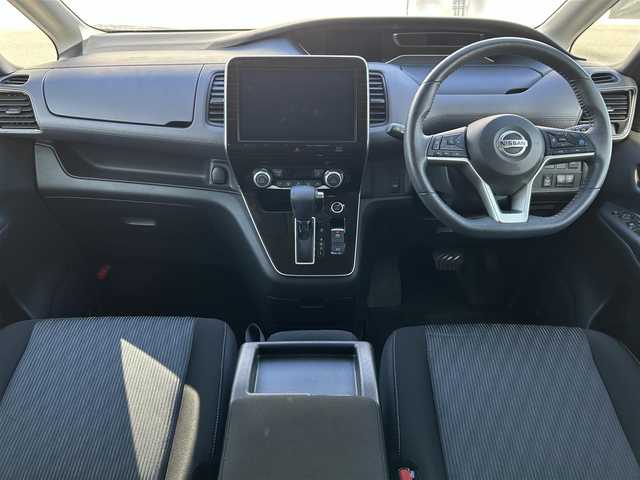 日産 セレナ ハイウェイスター V 群馬県 2020(令2)年 2.1万km ダークメタルグレー ワンオーナー/純正10インチ(SD)ナビ/アラウンドビューモニター/両側パワースライドドア/ハンズフリースライドドア/純正ナビ連動 前方ドラレコ（DH5-D）/プロパイロット/クルーズコントロール/レーンキープアシスト/ふらつき警報装置/ブラインドスポットモニター/エマージェンシーブレーキ/電動パーキングブレーキ/ブレーキオートホールド/純正ナビ連動 ETC/アイドリングストップ/ECOモード/オートライト/フロントフォグランプ/電動格納ウインカーミラー/保証書/取扱説明書/点検記録簿/スペアキー1本