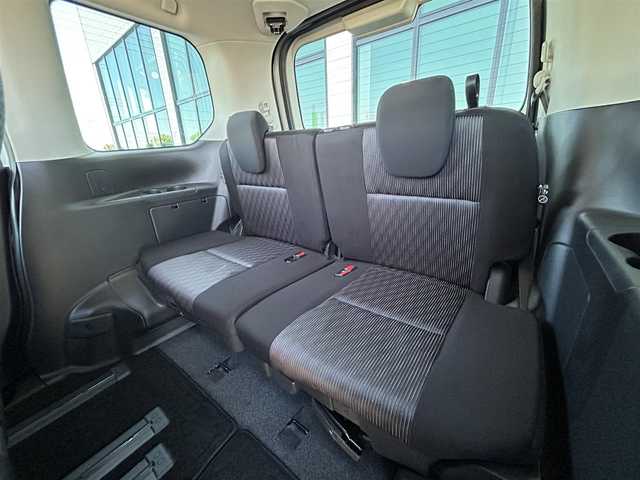 日産 セレナ ハイウェイスター V 群馬県 2020(令2)年 2.1万km ダークメタルグレー ワンオーナー/純正10インチ(SD)ナビ/アラウンドビューモニター/両側パワースライドドア/ハンズフリースライドドア/純正ナビ連動 前方ドラレコ（DH5-D）/プロパイロット/クルーズコントロール/レーンキープアシスト/ふらつき警報装置/ブラインドスポットモニター/エマージェンシーブレーキ/電動パーキングブレーキ/ブレーキオートホールド/純正ナビ連動 ETC/アイドリングストップ/ECOモード/オートライト/フロントフォグランプ/電動格納ウインカーミラー/保証書/取扱説明書/点検記録簿/スペアキー1本