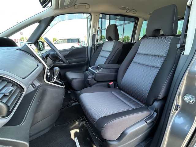 日産 セレナ ハイウェイスター V 群馬県 2020(令2)年 2.1万km ダークメタルグレー ワンオーナー/純正10インチ(SD)ナビ/アラウンドビューモニター/両側パワースライドドア/ハンズフリースライドドア/純正ナビ連動 前方ドラレコ（DH5-D）/プロパイロット/クルーズコントロール/レーンキープアシスト/ふらつき警報装置/ブラインドスポットモニター/エマージェンシーブレーキ/電動パーキングブレーキ/ブレーキオートホールド/純正ナビ連動 ETC/アイドリングストップ/ECOモード/オートライト/フロントフォグランプ/電動格納ウインカーミラー/保証書/取扱説明書/点検記録簿/スペアキー1本