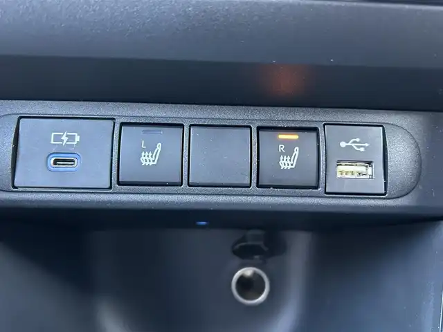 トヨタ ヤリスクロス ハイブリッド Z 福島県 2023(令5)年 1.5万km ブラックマイカ トヨタセーフティセンス/・プリクラッシュセーフティ/・レーントレーシングアシスト/・レーダークルーズコントロール/・オートマチックハイビーム/・ロードサインアシスト/純正ディスプレイオーディオ/【USB/Bluetooth/Miracast】/バックカメラ/ビルトインETC/前席シートヒーター/本革巻きステアリング/・ステアリングヒーター/・ステリングリモコン/運転席パワーシート/前席シートヒーター/LEDヘッドライト/・オートライト/スマートキー/・プッシュスタート/純正フロアマット