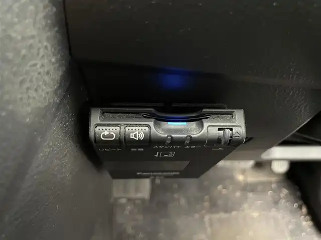 トヨタ アイシス プラタナ Vセレクション 滋賀県 2011(平23)年 12.7万km ブラック 禁煙車/７インチディーラーOPナビ/(フルセグTV・Bluetooth・CD・DVD・AM・FM・AUX・SD)/ETC/片側パワースライドドア/プラズマクラスター/スマートキー/スペアキー/純正フロアマット/オートエアコン/電装格納ミラー/純正15インチアルミホイール
